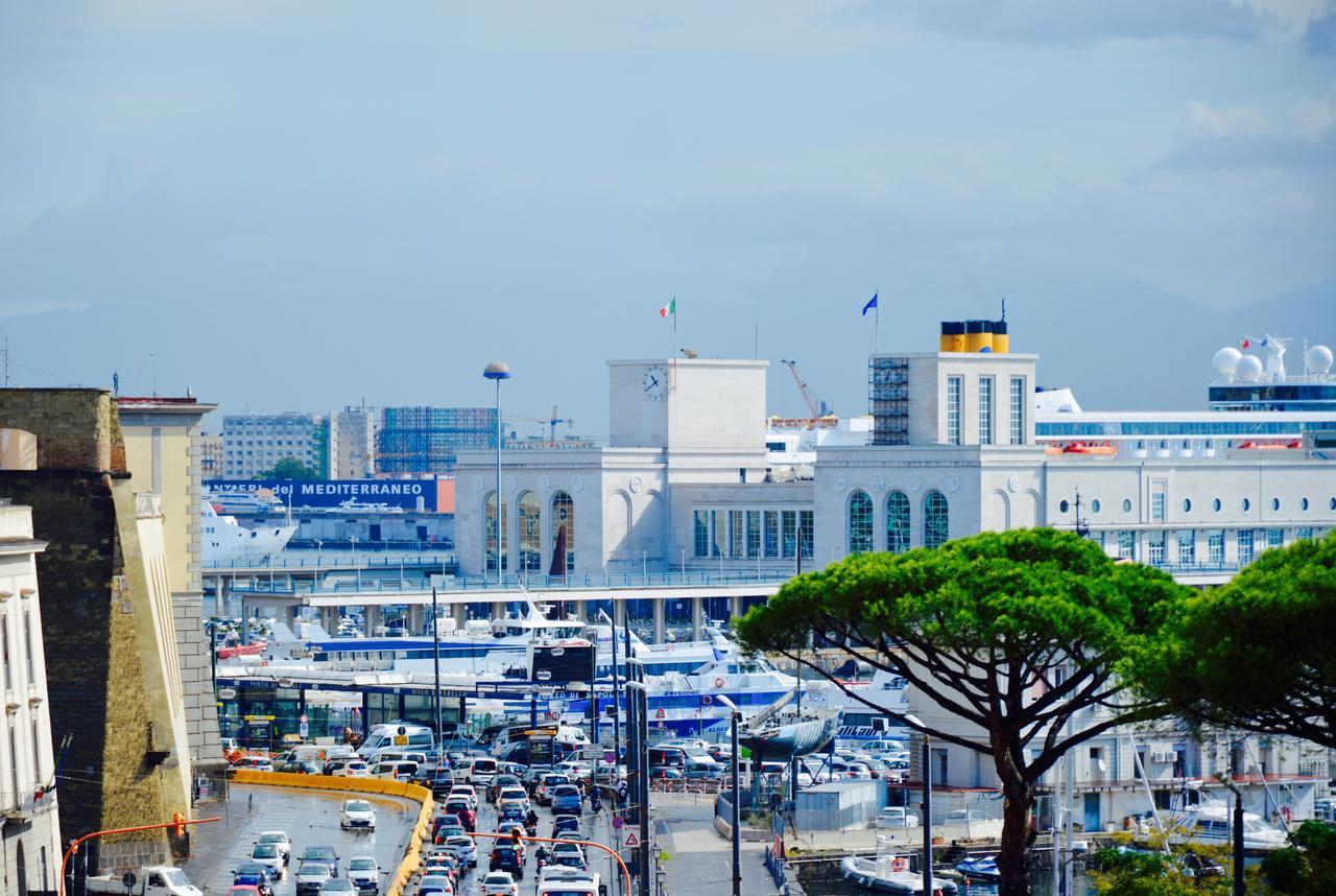 Relais Piazza Del Plebiscito B&B Napoli Bagian luar foto